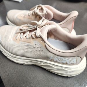 Hoka Arahi 7 Running Shoes - Excellent Condition!